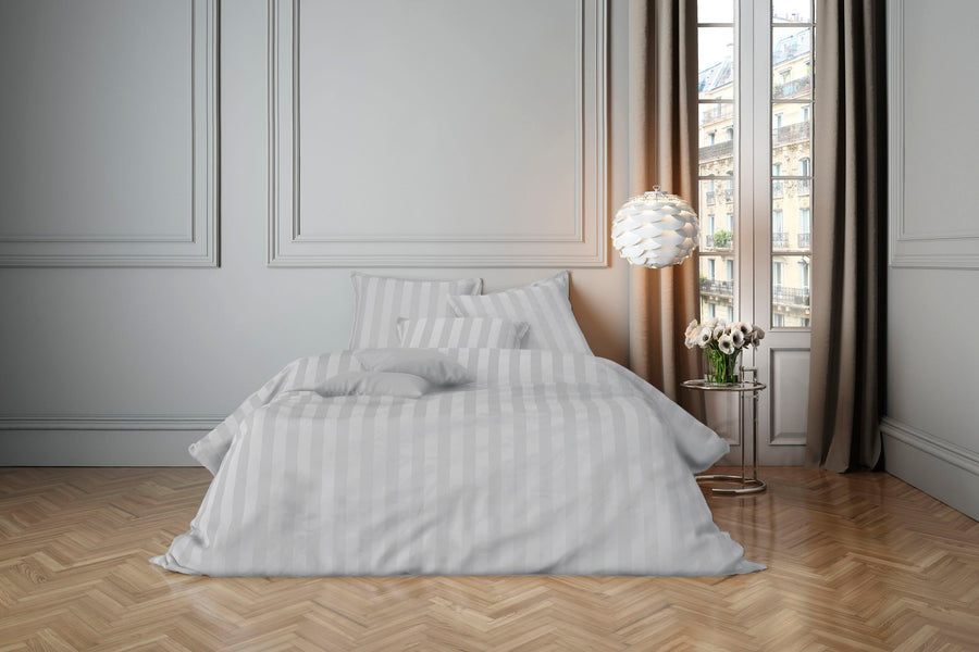 Dekbedovertrek in luxe satijn(240x220) - Mistral Home - afbeelding 1